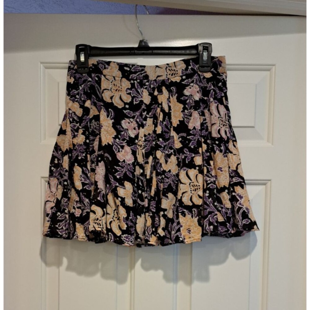 Free People Women's Black Combo End of The Island Floral Godet Skirt Size US 6